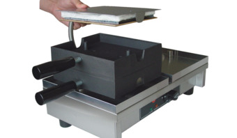Dissamble your waffle iron